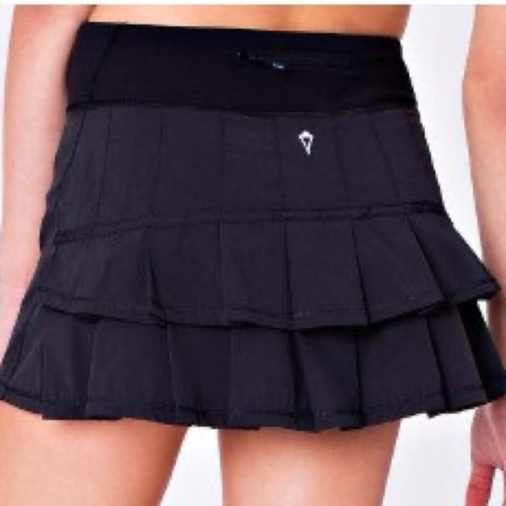 Size 10 black ivivva skirt girls